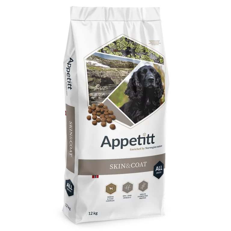 Hundefor: Appetitt Skin & Coat 12kg tørrfor, hvit og grå sekk, sort hund avbildet